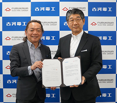 (Left) Tetsuya Ando, Representative Director of Fathering Japan; (Right) President Kobayashi