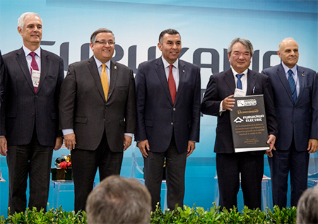 From the left: Foad Shaikhzadeh (Corporate Senior Vice President of Furukawa Electric and President of Furukawa Electric Latina America), Gustavo Sanchez Nasquez (Mexicali Mayor), Francisco Rueda Gomez (Secretary General of Baja California State Government), Shunichi Nakamura (General Manager, the Communication Solutions Division of Furukawa Electric), Sergio Tagliapietra (IVEMSA President and CEO)