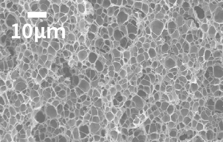 古河電工独自の製法で実現した超微細独立気泡構造